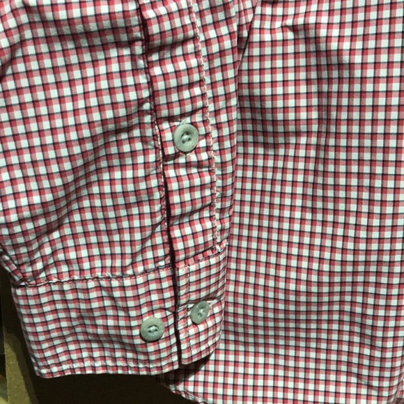 Columbia men’s Super Bahama red long sleeve button down shirt (size XL). - Picture 6 of 11